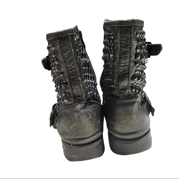 Steve Madden Leather Distressed Rugged Studded Buckle Moto Boots Size 8 - Picture 4 of 8